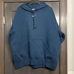 Nike Women’s NWT oversized Navy Hoodie Sweatshirt XL